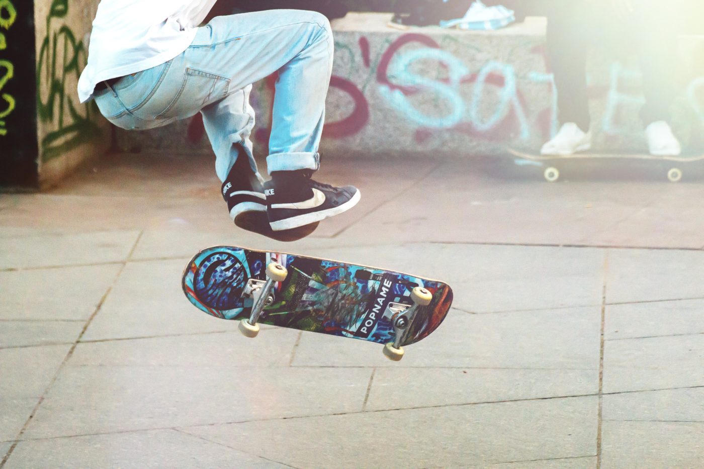 city break: explore by skateboard