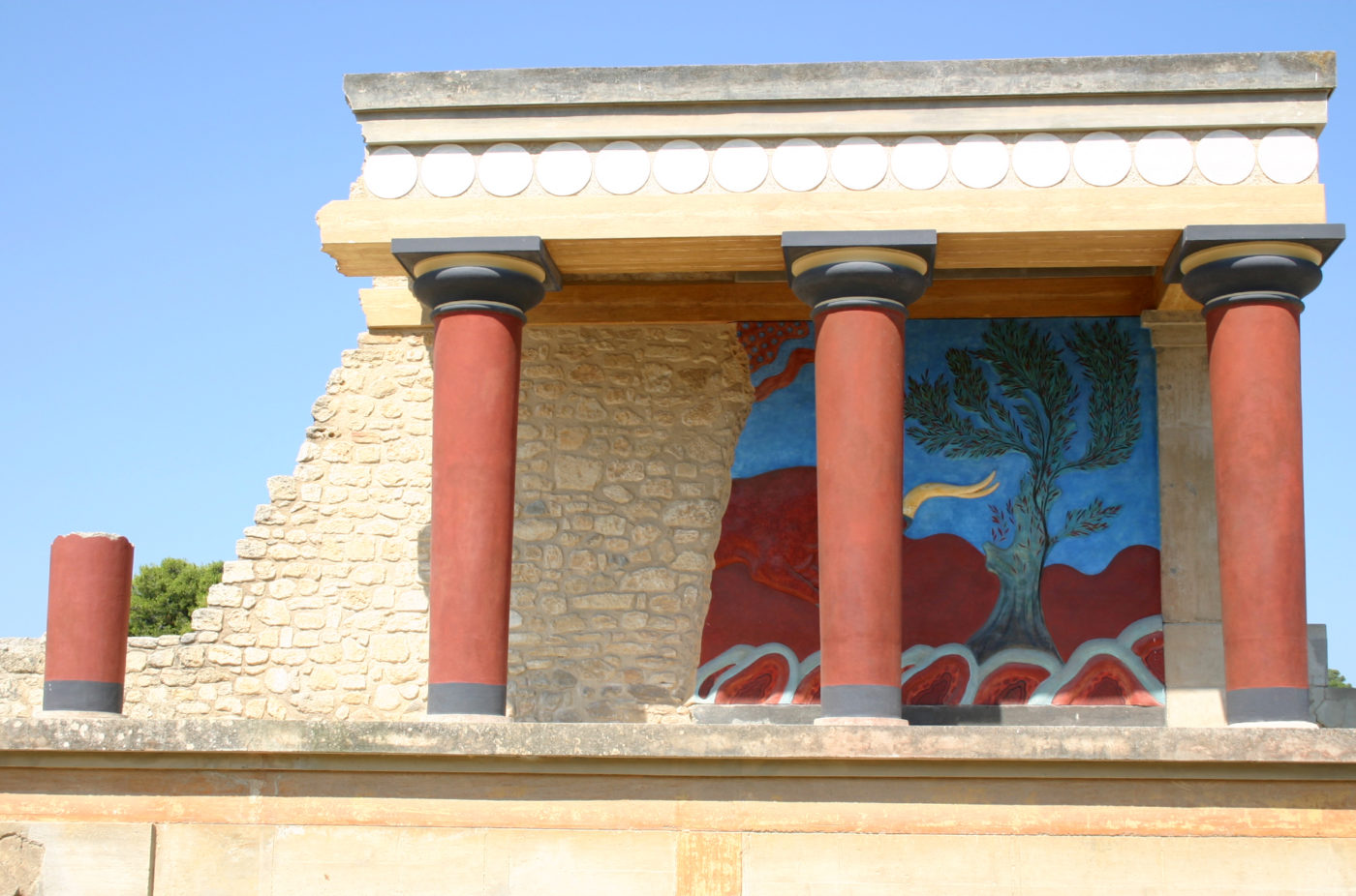 Knossos in Crete - Crete facts
