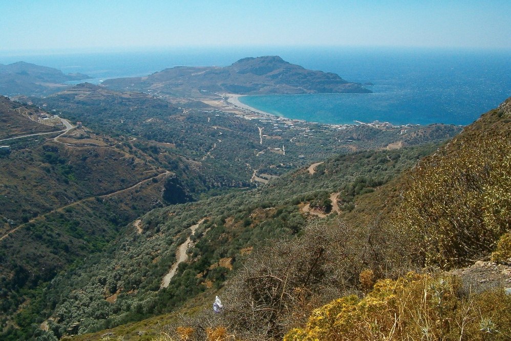 Crete facts - sea and mountains