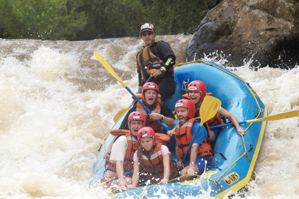 fun things to do with kids - rafting family