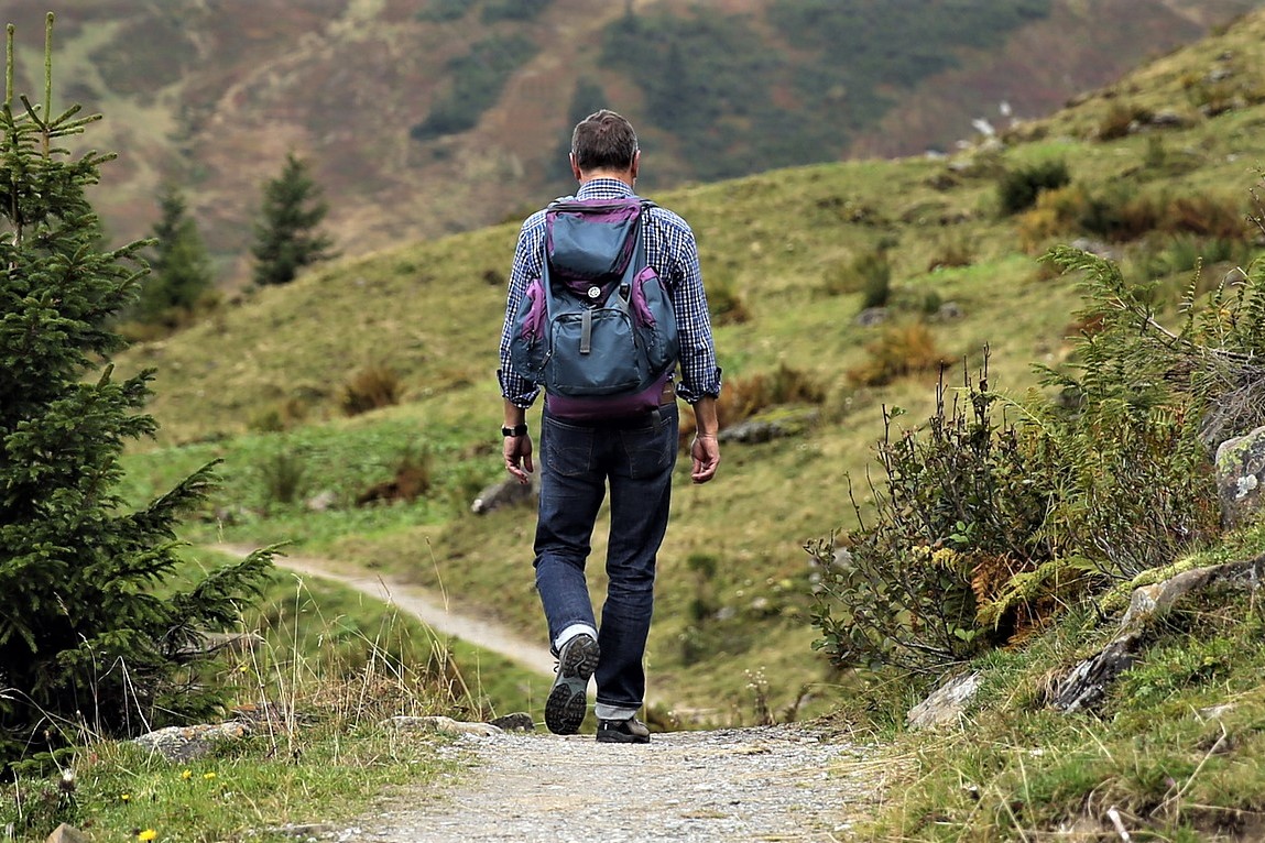 hiking trips for singles over 50