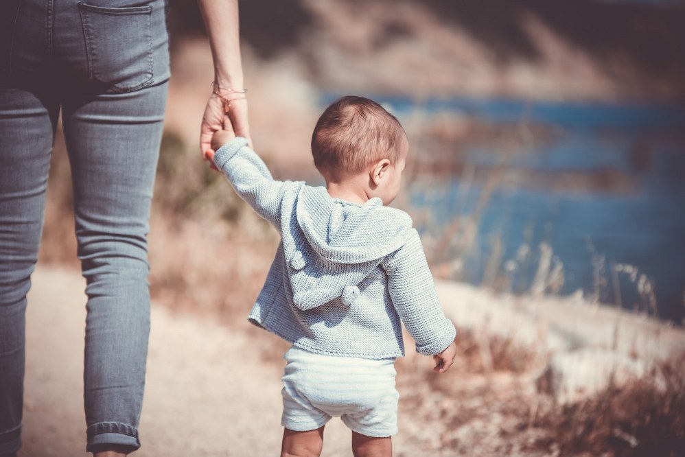 single parents and mental health: mum with toddler