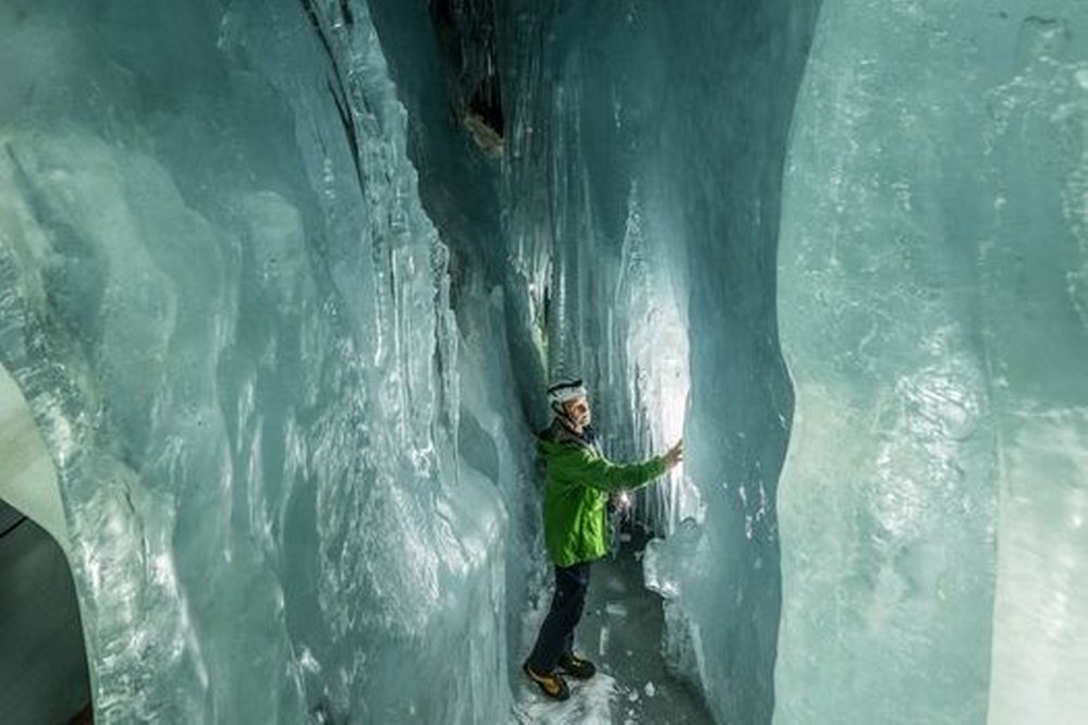 Hintertux ice palace