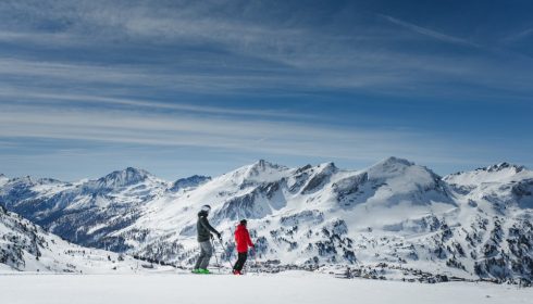 skiers in Obertauern