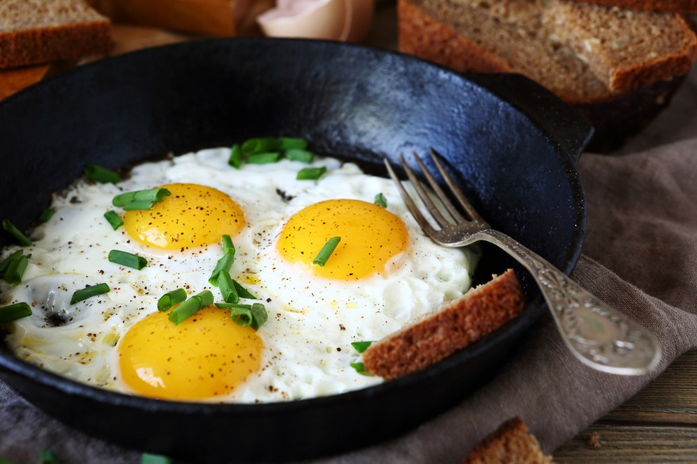 fried egg is a good source of protein for kids