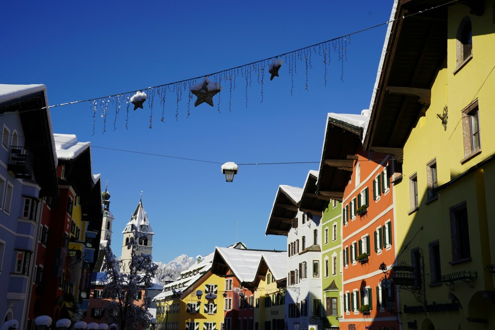 colourful houses in Kitzbühel town