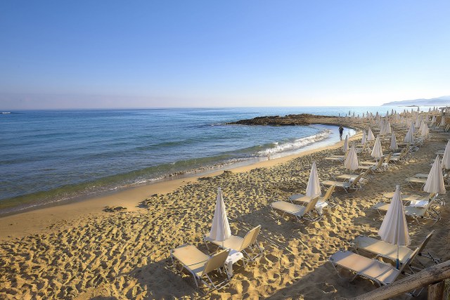 Single Parents on Holiday - Crete programme Image 2