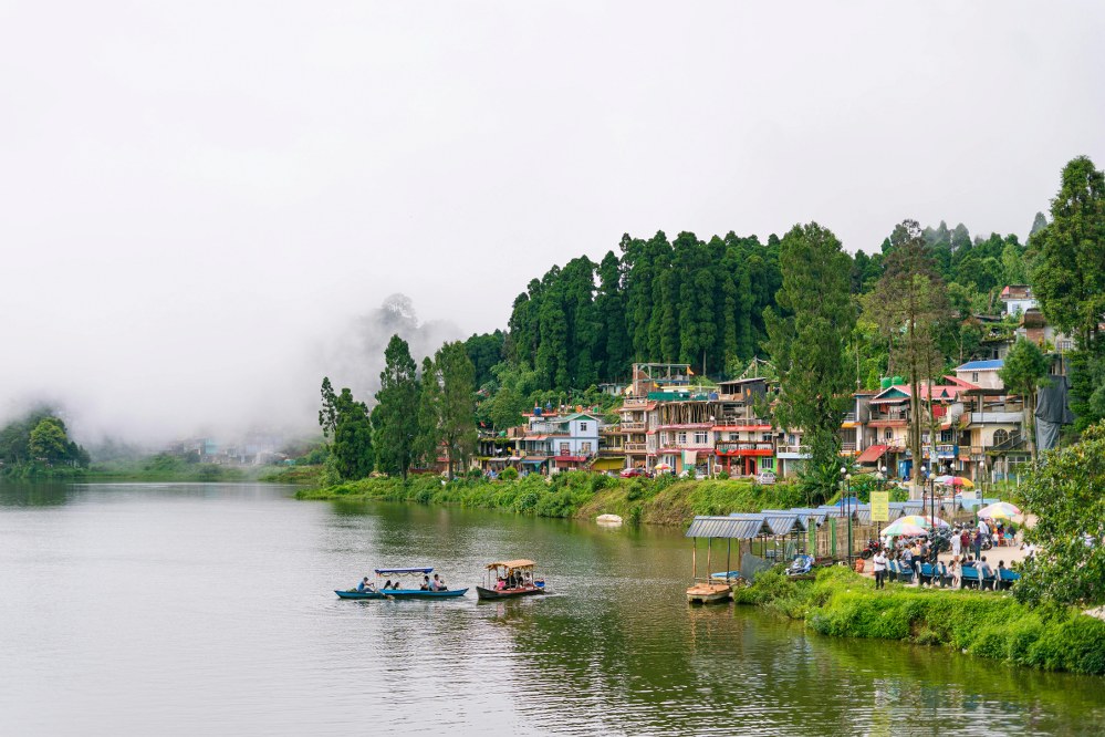 Lake Mirik in the Indian Himalayas