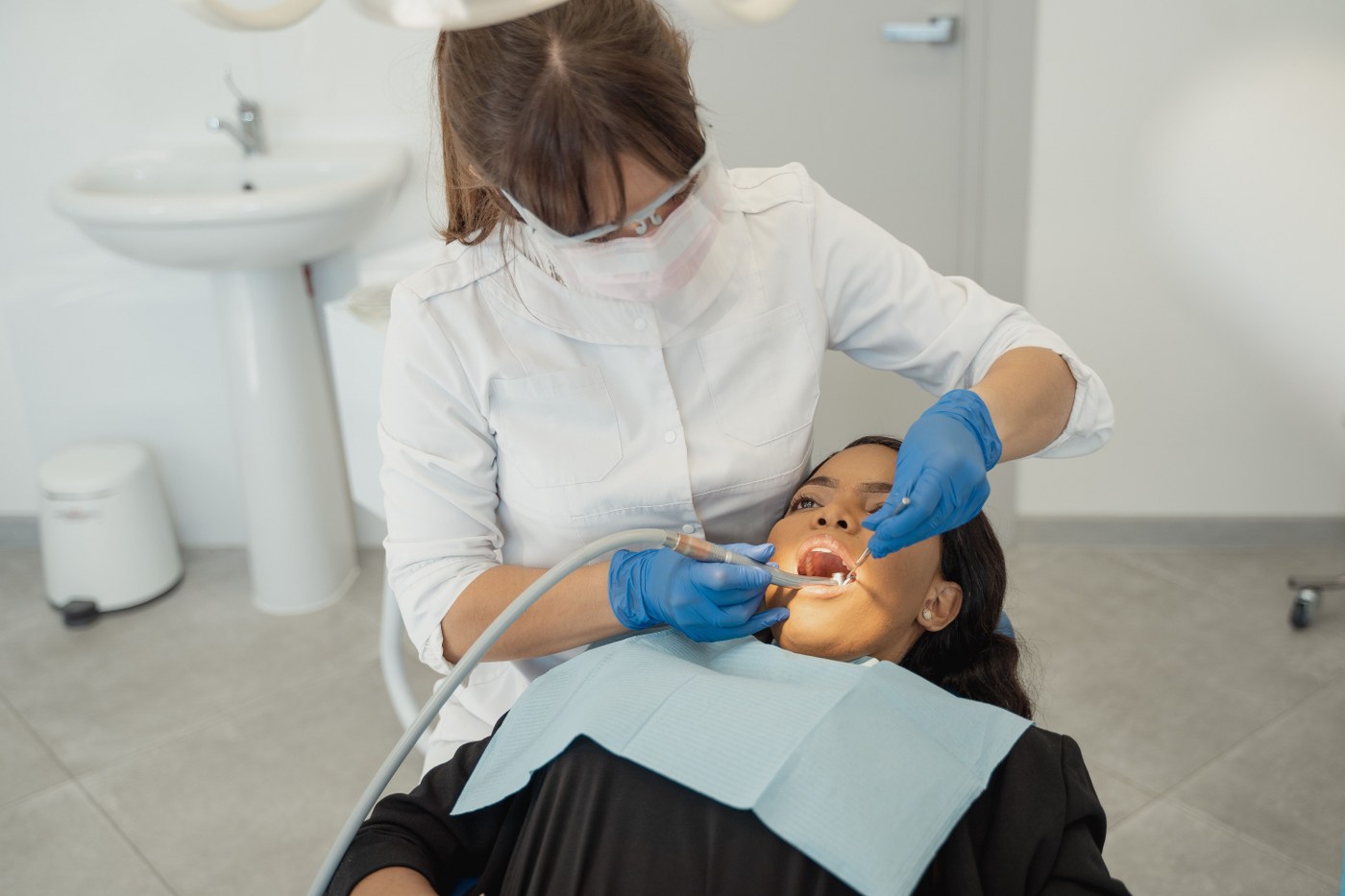how motherhood changes your teeth - mum at dentist
