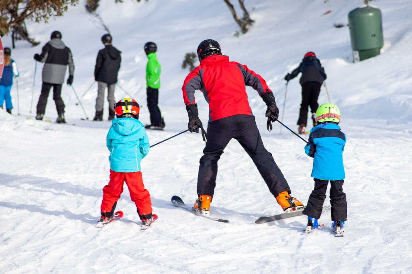 single parent skiing in the Trois Vallees