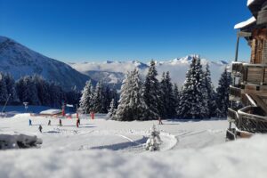 single parent skiing in the Trois Vallees