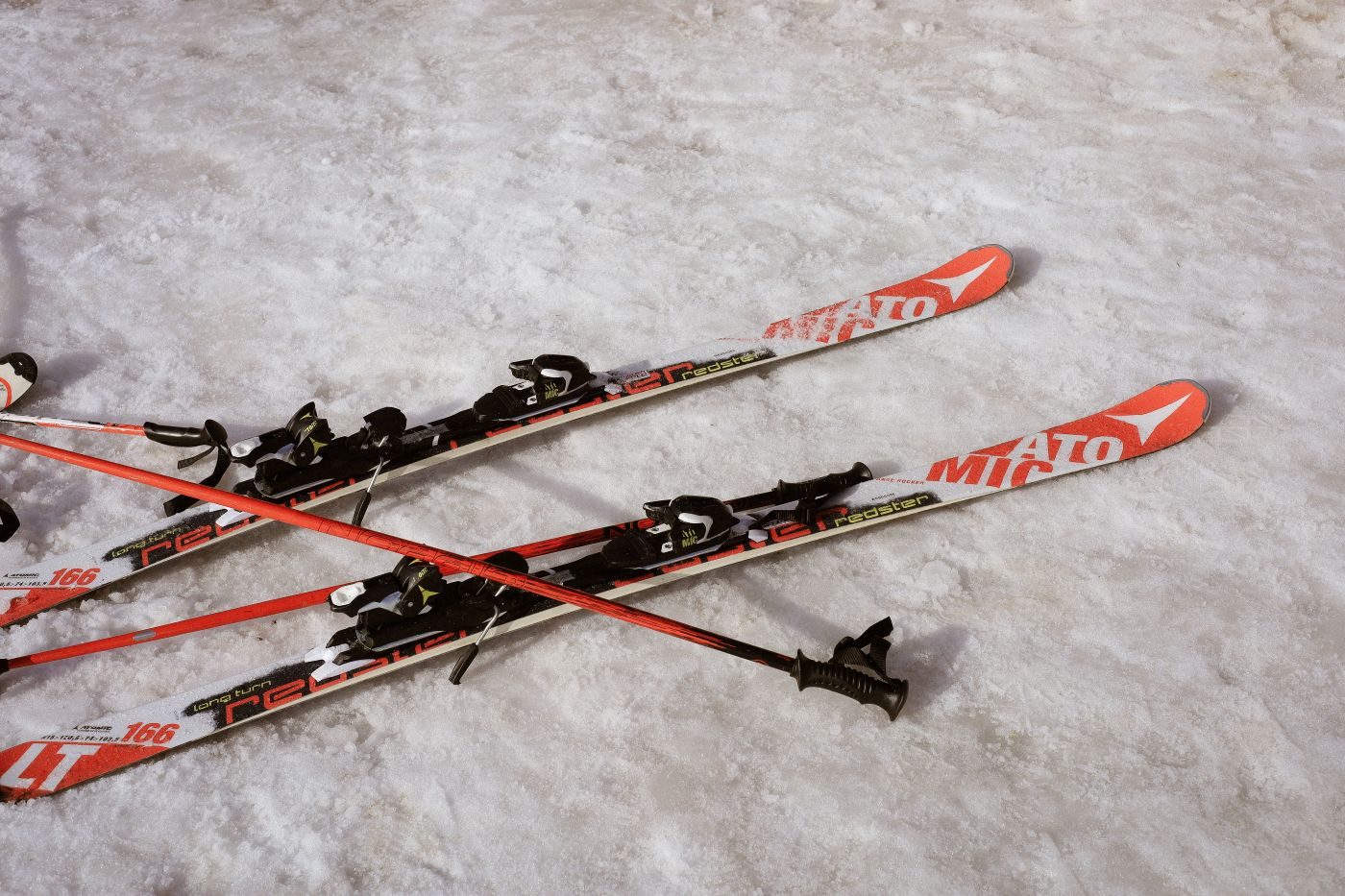 more advantages to renting skis v. buying